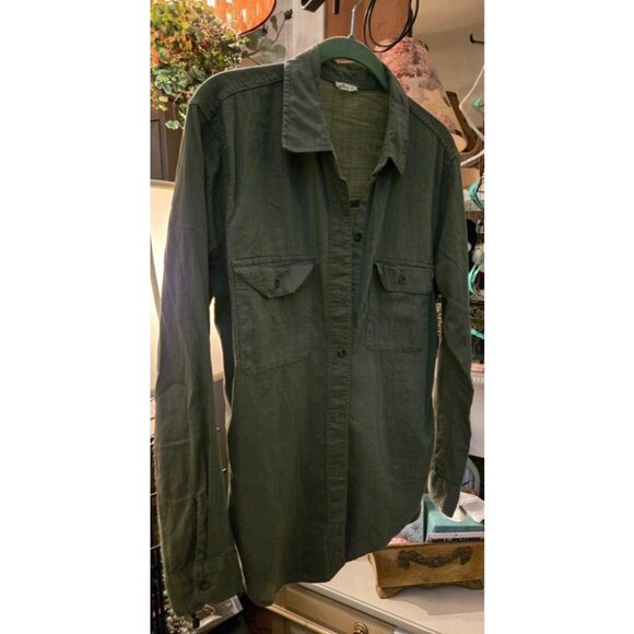 Hollister Medium Green Button Front Shirt - Picture 1 of 4